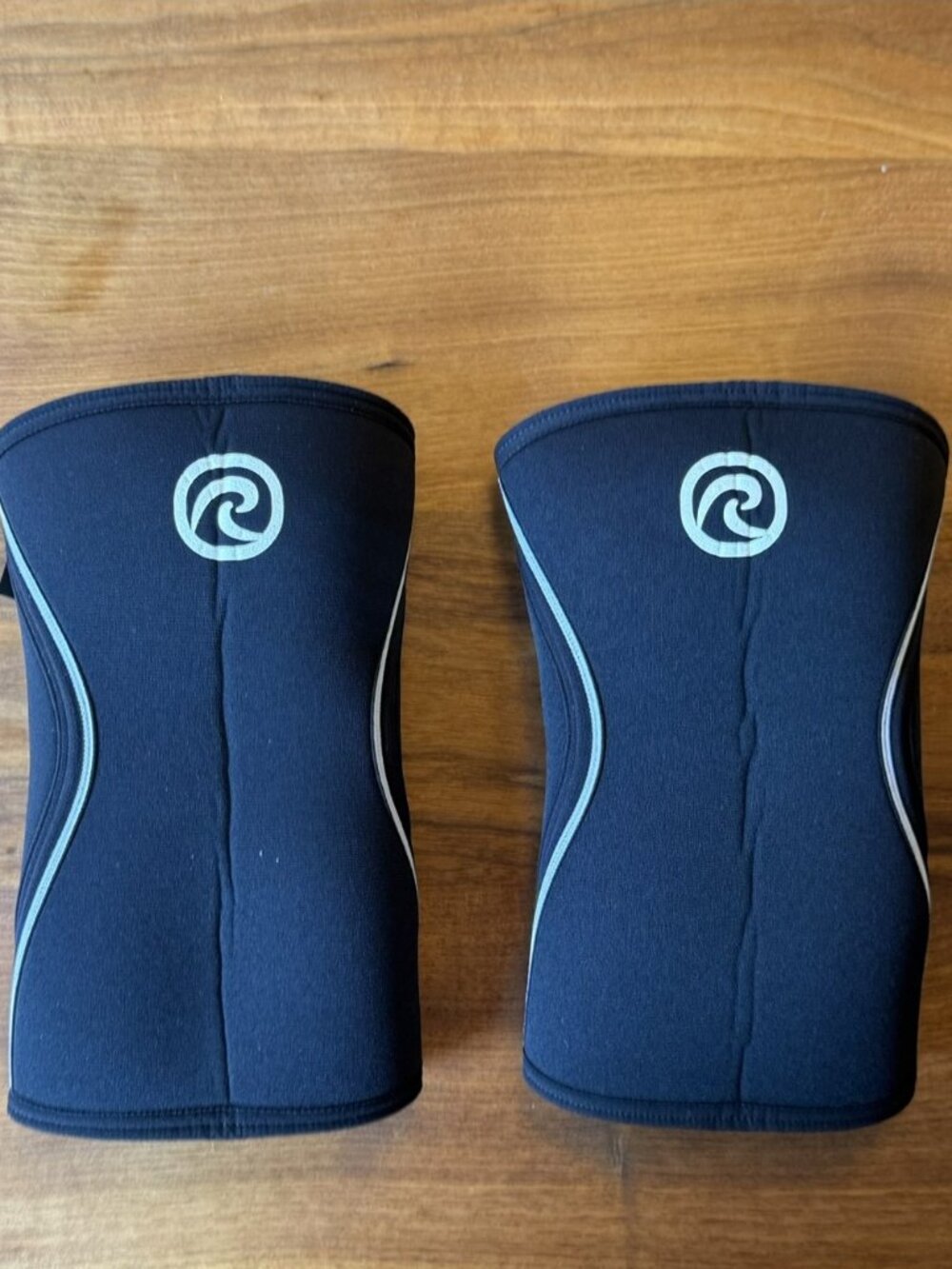 Rehband RX Knee Sleeves (Pair), 5mm, Size M
